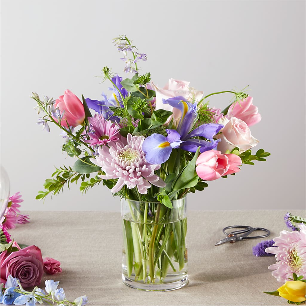 Pastel Tradition - A Florist Original – The Eclectic Florist, Northwood NH