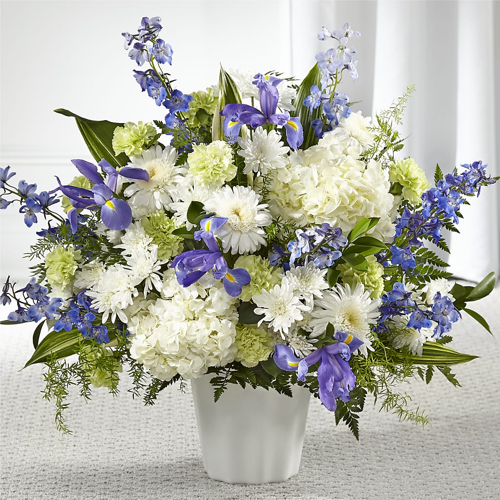 Soft Serenity Floor Basket – The Eclectic Florist, Northwood NH