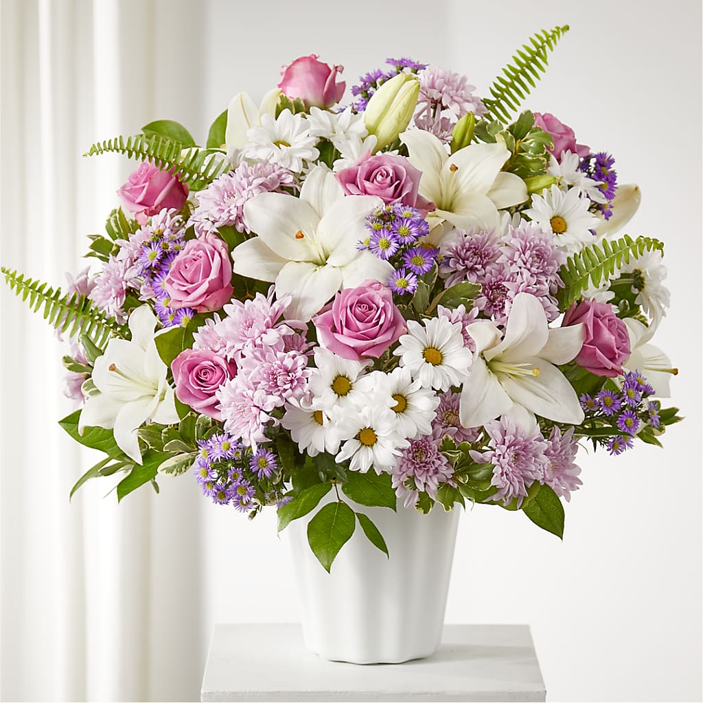 Warmest Thoughts Tabletop Basket – The Eclectic Florist, Northwood NH