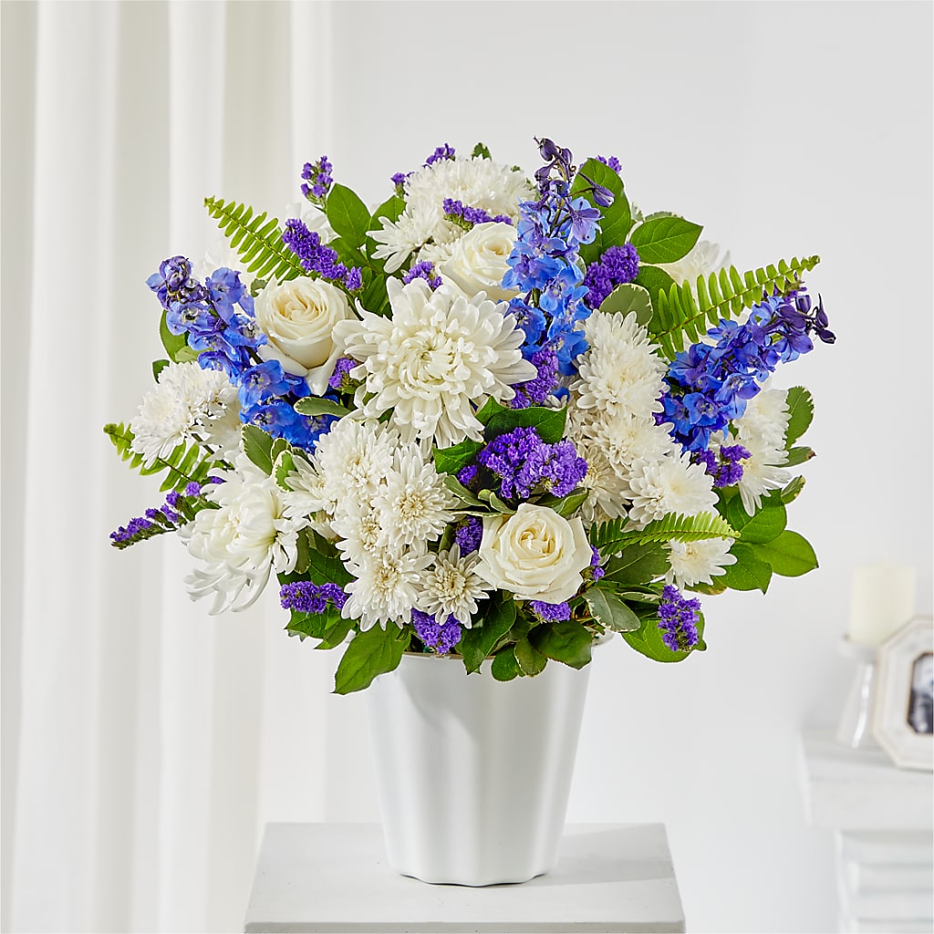 Hold Dear Tabletop Basket – The Eclectic Florist, Northwood NH