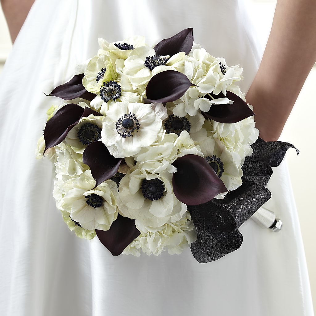 To Have and To Hold Bouquet – The Eclectic Florist, Northwood NH