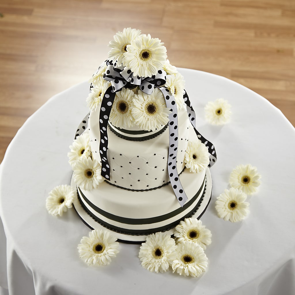 Simple Sophistication Cake Décor – The Eclectic Florist, Northwood NH
