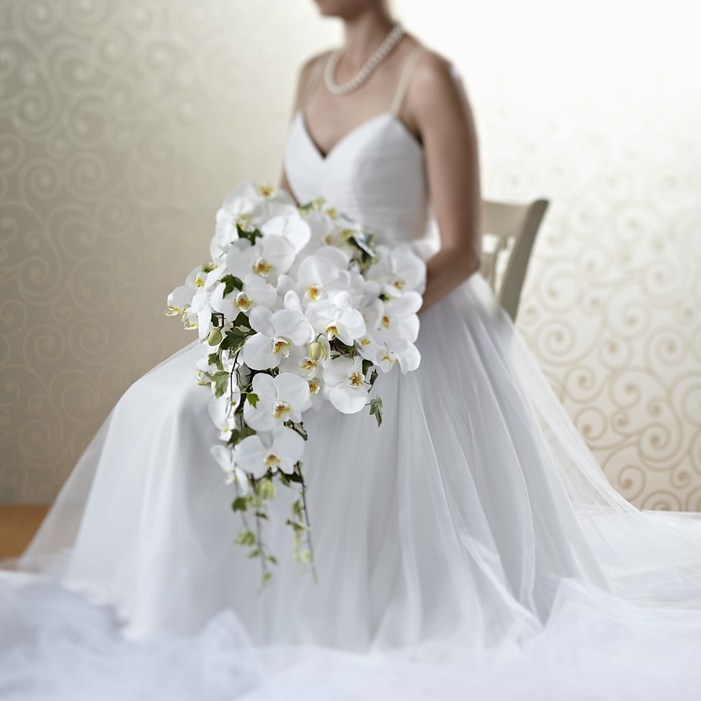 Classic White Bouquet – The Eclectic Florist, Northwood NH