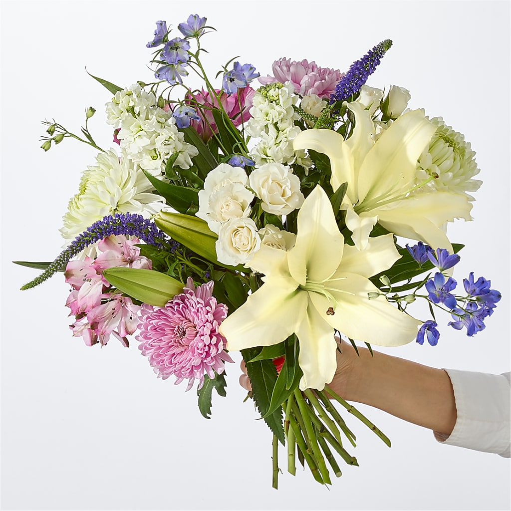 Winter Celebration Bouquet –  The Eclectic Florist, Northwood NH