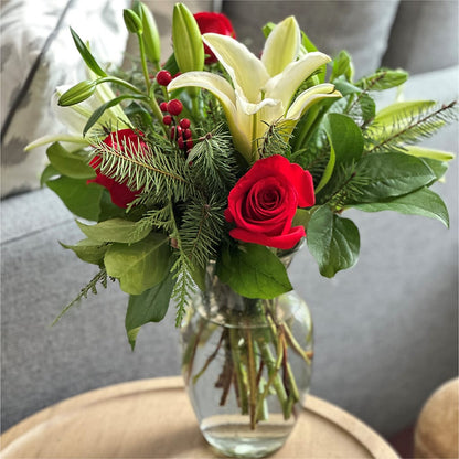Sparkling Snowflakes Bouquet –  The Eclectic Florist, Northwood NH