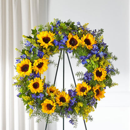 Bright Rays Wreath –  The Eclectic Florist, Northwood NH