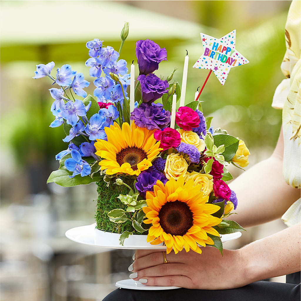 Star of the Day Floral Cake –  The Eclectic Florist, Northwood NH